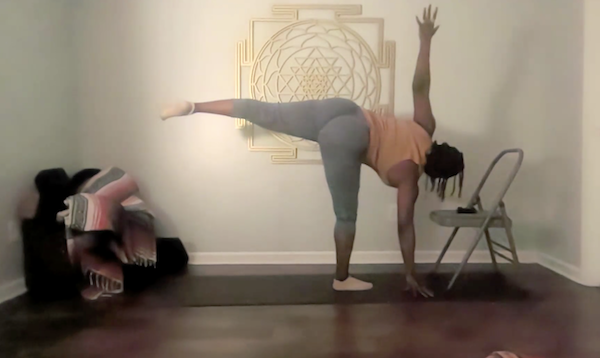 Ompractice teacher shanna forward leg up bend on yoga mat